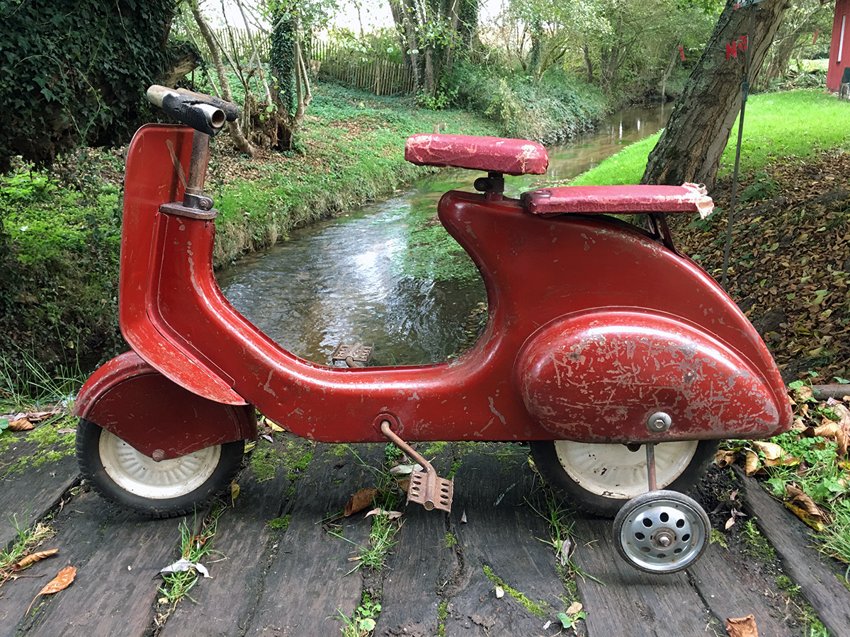 Scooter Pierre Gui voitureapedales.fr